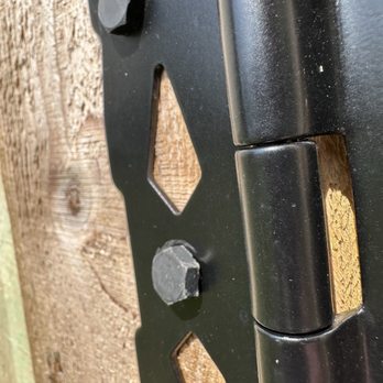 Columbia Fence - Crooked (the least crooked) bolt out of 3 gate six hinges - Fences & Gates Near Me - Columbia Station, Ohio