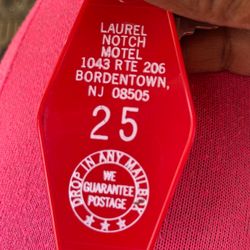 Laurel Notch Motor Lodge - The room I was in..