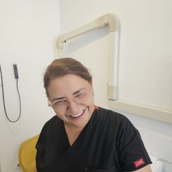 Citydent Istanbul Dental Clinic - Dental assistant Döndü.