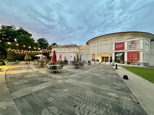 Memphis Brooks Museum of Art by null