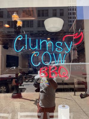 Clumsy Cow BBQ by null