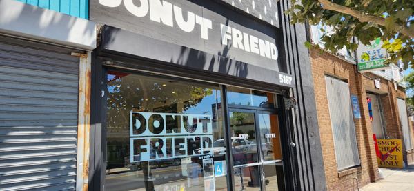 DONUT FRIEND HIGHLAND PARK by null