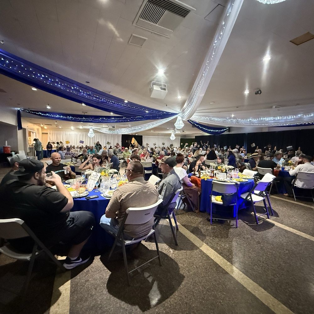 Cruizin' Shine - dinner sold out!! what a great event - Community Service/Non-Profit Near Me - Bakersfield, California Cruizin' Shine - dinner sold out!! what a great event - Community Service/Non-Profit Near Me - Bakersfield, California