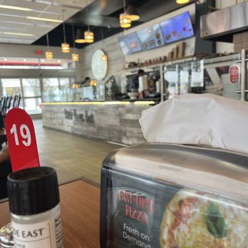 D'Oro Pizza Bar - Pizza Near Me - Miami, Florida