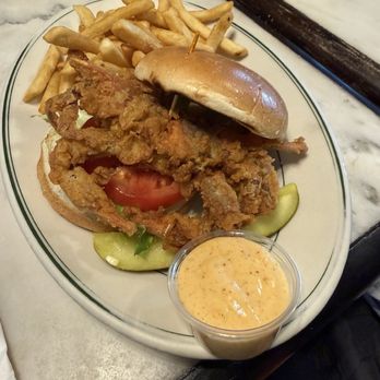 McGarvey's Saloon & Oyster Bar - Soft shell crab was ok - Pubs Near Me - Annapolis, Maryland McGarvey's Saloon & Oyster Bar - Soft shell crab was ok - Pubs Near Me - Annapolis, Maryland