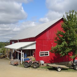 Scenic Ridge Fruit Farms - The main building where you pay.