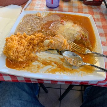 Los Mariscos - Chili relleno rice and beans - Mexican Near Me - Fresno, California Los Mariscos - Chili relleno rice and beans - Mexican Near Me - Fresno, California