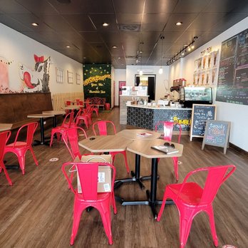 Bumble Tea - Interior - Coffee & Tea Near Me - Raleigh, North Carolina