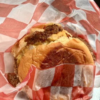 7th Street Burger Southie - Single Cheeseburger - Burgers Near Me - South Boston, Massachusetts