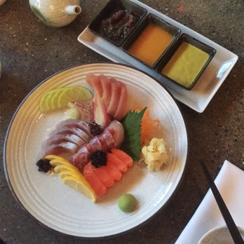 Park Restaurant - moriawase sashimi with the three sauces (live the green one ) - Asian Fusion Near Me - Westmount, Quebec Park Restaurant - moriawase sashimi with the three sauces (live the green one ) - Asian Fusion Near Me - Westmount, Quebec