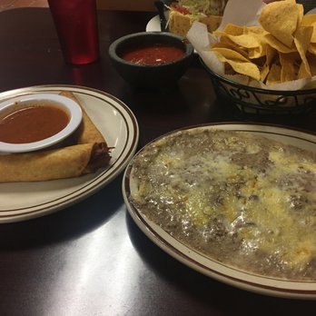 El Campero - Chips and salsa, Chile relleno (2), chicken taquitos (3) - Mexican Near Me - Canton, Ohio