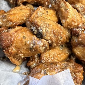Farmers Restaurant - Garlic Parmesan wings - no Ranch dressing needed. - Restaurants Near Me - Maricopa, Arizona