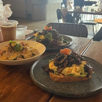 Aroma Craft Coffee - Rich Miso Pasta and Sauteed Mushroom Crafted Toast - Coffee Roasteries Near Me - Walnut, California Aroma Craft Coffee - Rich Miso Pasta and Sauteed Mushroom Crafted Toast - Coffee Roasteries Near Me - Walnut, California