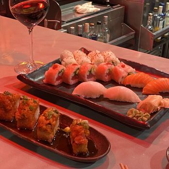 Blue Sushi Sake Grill - Sushi Bars Near Me - Naperville, Illinois Blue Sushi Sake Grill - Sushi Bars Near Me - Naperville, Illinois