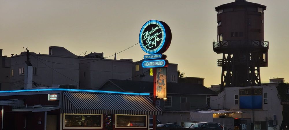 Harbor House Cafe