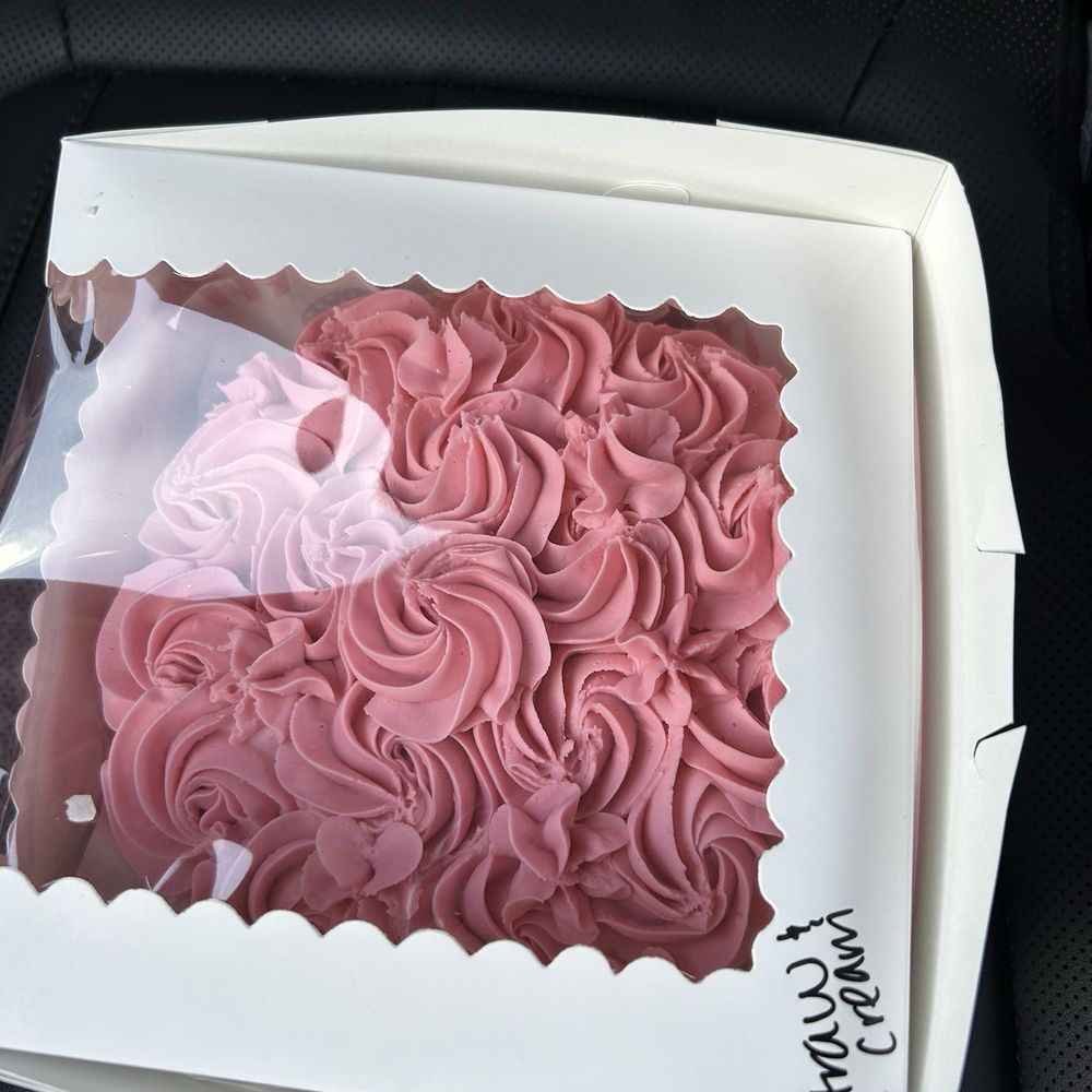 Specialty Cakes by Amanda - Strawberry cake - Custom Cakes Near Me - Watauga, Texas Specialty Cakes by Amanda - Strawberry cake - Custom Cakes Near Me - Watauga, Texas