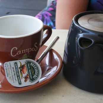 Tropicana Cafe - Restaurants Near Me - Coogee, NSW