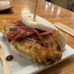 EEL TEMPURA BUNS