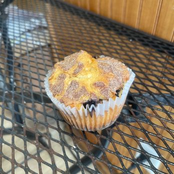 Beach Break Bakrie & Cafe - Blueberry Muffin - Coffee & Tea Near Me - Bethany Beach, Delaware