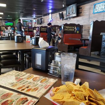 Taquería Jalisco - Casual, not expensive, great food. - Mexican Near Me - Carlsbad, New Mexico
