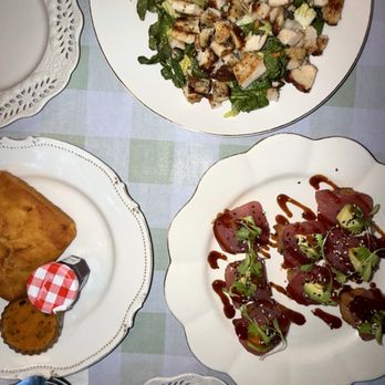 August Cafe - Chinois chicken salad, ahi tuna bites, cornbread - Cafes Near Me - New York, New York August Cafe - Chinois chicken salad, ahi tuna bites, cornbread - Cafes Near Me - New York, New York