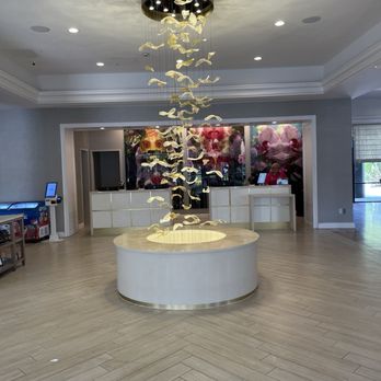 Hilton Ocala - Entrance view of front desk - Hotels Near Me - Ocala, Florida Hilton Ocala - Entrance view of front desk - Hotels Near Me - Ocala, Florida