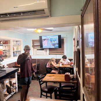 South Beach Pizzeria - Pizza Near Me - Vero Beach, Florida