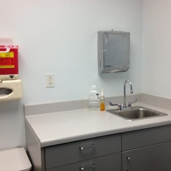 Concentra Medical Centers - Patient room. Waiting for doctor. - Medical Centers Near Me - Philadelphia, Pennsylvania Concentra Medical Centers - Patient room. Waiting for doctor. - Medical Centers Near Me - Philadelphia, Pennsylvania