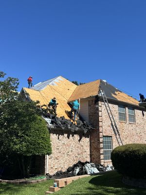 Maverick Roofing And Home Solutions