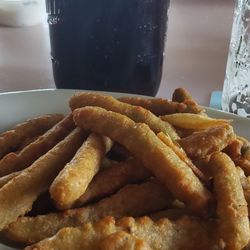 Laker's Food and Spirits - Fried Green Beans and a Black-n-Tan