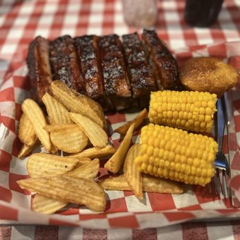 Famous Dave's Bar-B-Que - 6 piece St Louis Style Ribs with corn, fries, and cornbread - Barbeque Near Me - Roseville, Michigan Famous Dave's Bar-B-Que - 6 piece St Louis Style Ribs with corn, fries, and cornbread - Barbeque Near Me - Roseville, Michigan