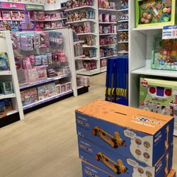 Toys R Us Flagship - Toys