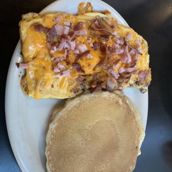 Toast & Jam - Meat lovers omelette - Breakfast & Brunch Near Me - Salem, Oregon Toast & Jam - Meat lovers omelette - Breakfast & Brunch Near Me - Salem, Oregon