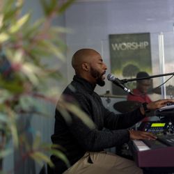 Lighthouse Covenant Fellowship - Worship