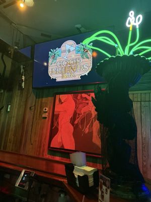 Good Friends Bar by null