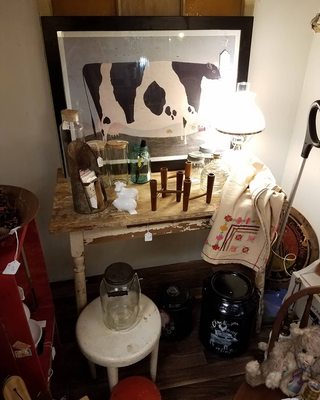 Warehouse Antique Mall Marion IL by null