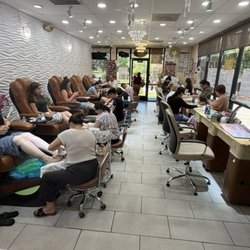Royal nails & Spa Santa Rosa Ca