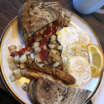 Highland Restaurant - Classic breakfast - Pizza Near Me - Massena, New York Highland Restaurant - Classic breakfast - Pizza Near Me - Massena, New York