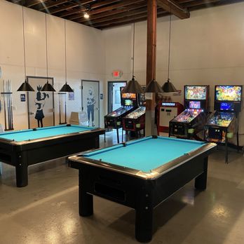 Beachwood Blendery - New pool tables and pinball - Breweries Near Me - Long Beach, California Beachwood Blendery - New pool tables and pinball - Breweries Near Me - Long Beach, California