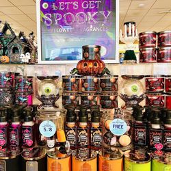 Bath & Body Works - Something spooky in the air! (2022)