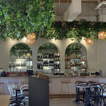 Biest Italian Kitchen - The bar - Italian Near Me - Rancho Cucamonga, California