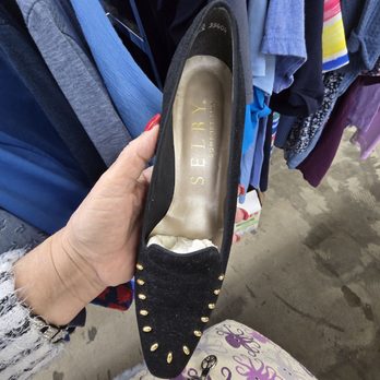 St. Vincent de Paul Thrift Store - Selby shoes. - Thrift Stores Near Me - Mason, Ohio