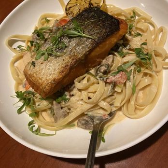 Molipazzo - Tuscan Seared Salmon - Italian Near Me - White House, Tennessee