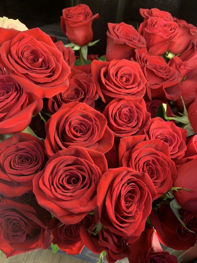 J.R. FLORIST Updated September 2024 99 Photos & 12 Reviews 106 E