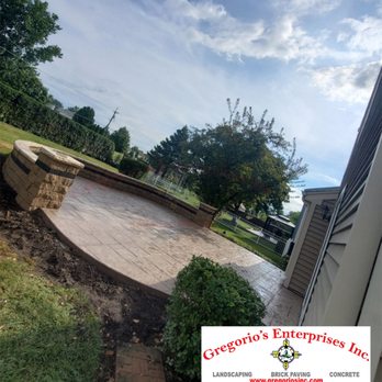 Gregorios Enterprises - a view of a patio with a fire pit - Masonry/Concrete Near Me - Streamwood, Illinois