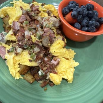Tucker's - Breakfast & Brunch Near Me - Newington, New Hampshire Tucker's - Breakfast & Brunch Near Me - Newington, New Hampshire