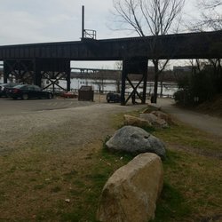 Tredegar Street Beach