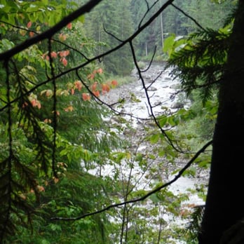 Roaring River Bed & Breakfast - Bed & Breakfast Near Me - North Bend, Washington