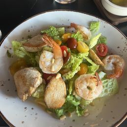 Shrimp and chicken pesto salad