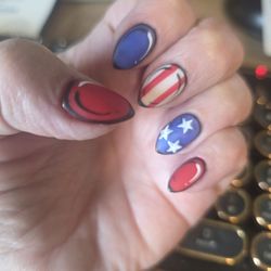 Lacquer Nails & Spa